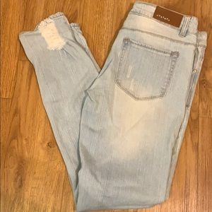 Dollhouse skinny jeans